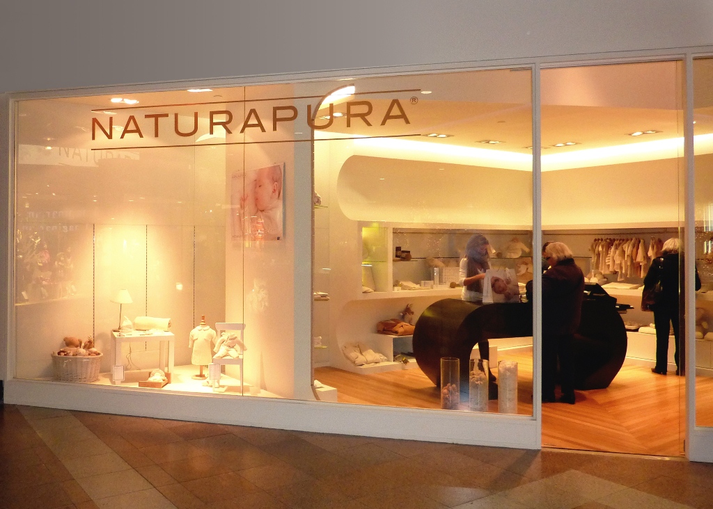NaturaPura opens new store in Amoreiras Shopping Center in Lisbon.